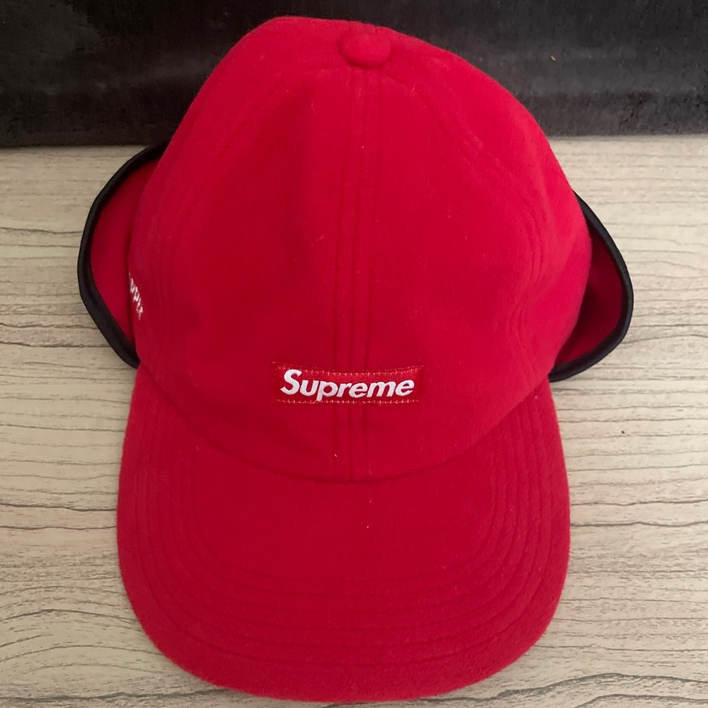 COPY - Supreme Windstopper Red Hat FW20